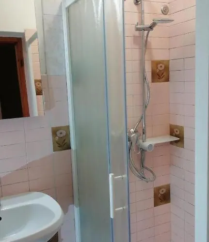 Izabela 波尔托罗